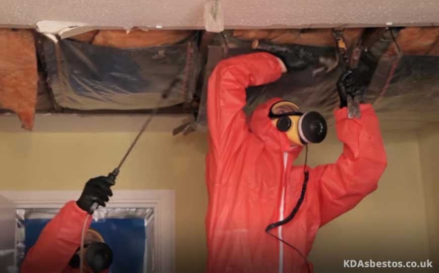 What Does an Asbestos Surveyor Do? 1